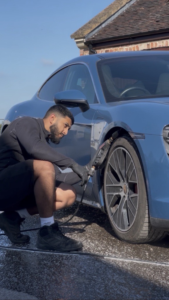 Unit 5 Detailing Studio workspace background